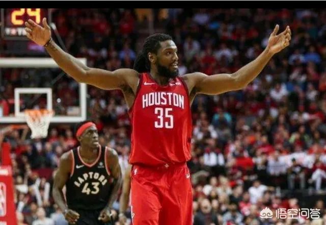 法里埃德加盟火箭已经有将近一个月的时间，你觉得这期间法里埃德的表现怎么样呢？