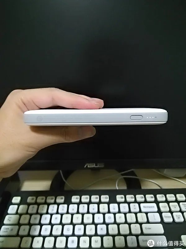 或许真不值得买—HONOR 荣耀 10000mAh 移动电源 标准版 使用评测