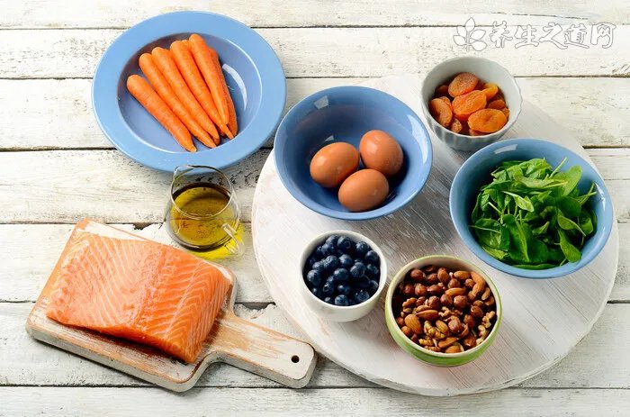 炯炯有神的爱情