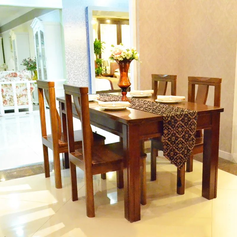 10个户外餐厅设计 花团簇拥的华丽感