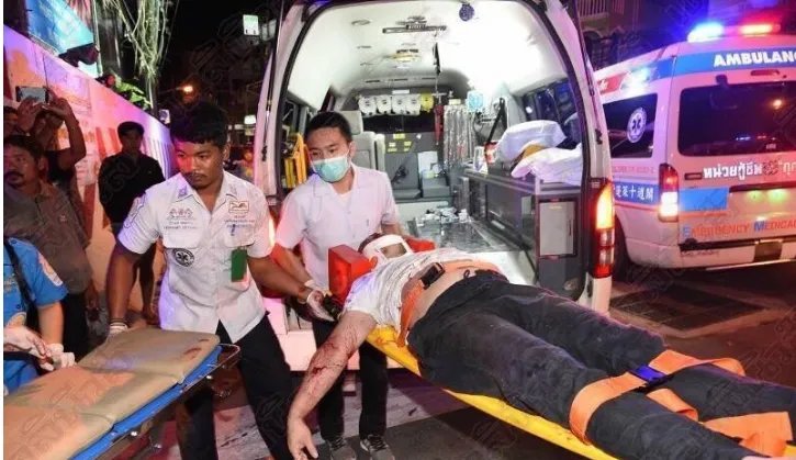 泰国旅游大巴侧翻伤亡情况怎么样？