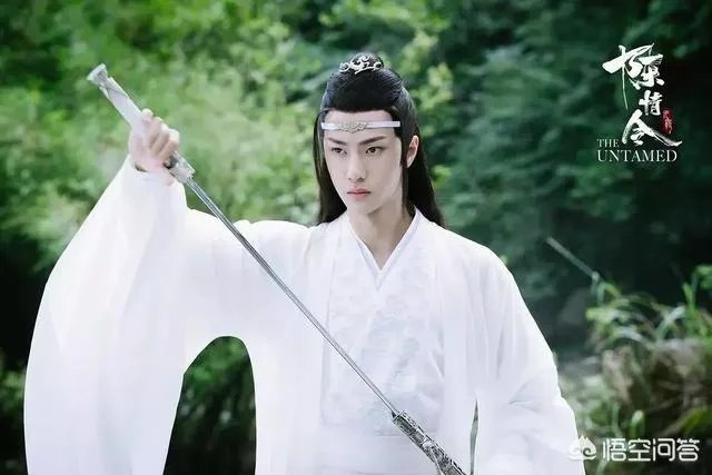 赵丽颖与王一博拍戏被网友晒同框照，你觉得他俩有cp感吗？