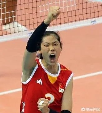 如何评价朱婷与人合影,一手遮住日本国旗?