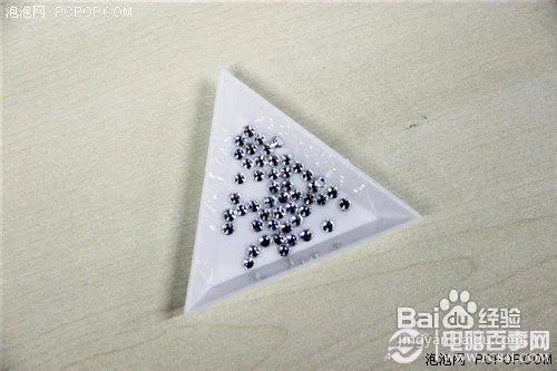 DIY手机壳贴钻教程