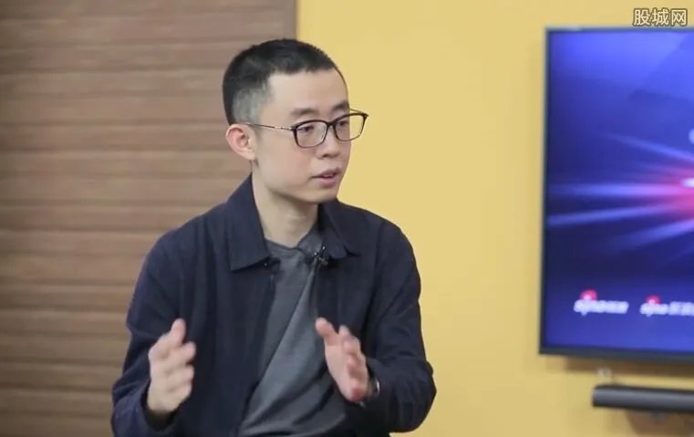 花总丢了金箍棒真实身份 花总信息被泄露真名叫吴东