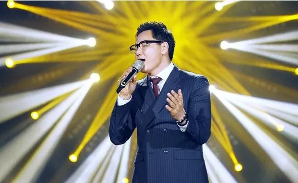 那个男人郑淳元歌词赏析  那个男人爱着你心却在哭泣