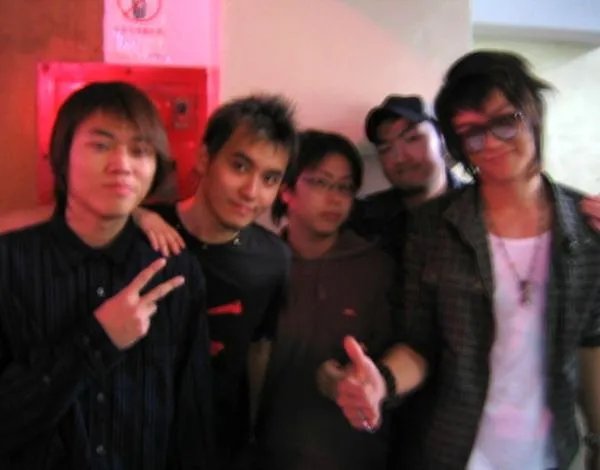 东城卫的秋的资料