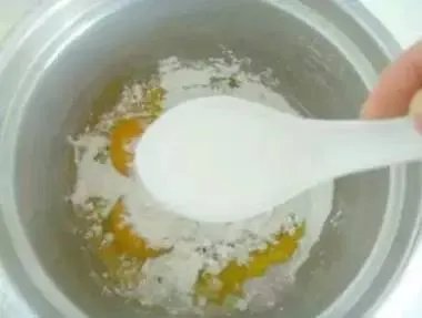 【妙招】电饭锅做蛋糕原来如此简单！保存好，别丢了！