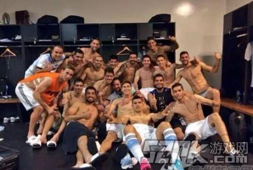 世界杯再爆奇葩事：阿根廷全队裸拍