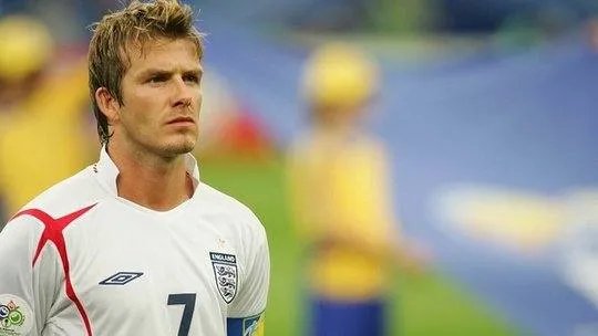 有些足球明星为什么都穿着7号，7号代表什么意思？