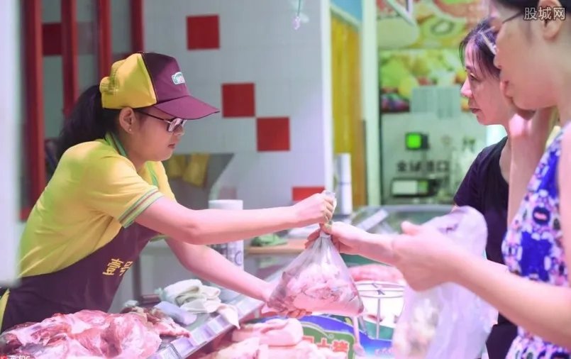 女大学生卖猪肉 20岁女子卖猪肉每天能赚一百元