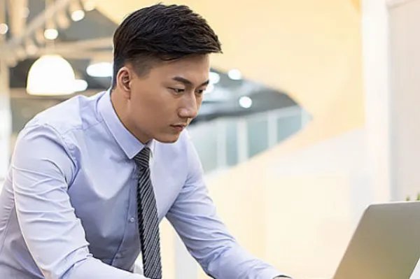 男子举报32吨假饮料被打，这件事的详情始末是什么？