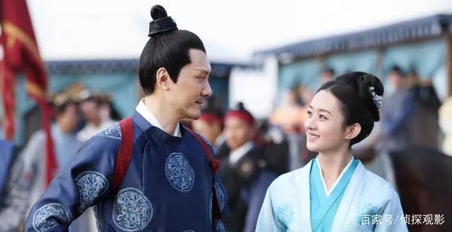 知否里为什么墨兰是自己去明兰是顾接