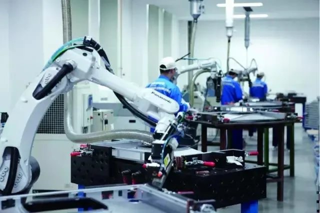 智能家电温而不火,老板电器为何能5年增长4倍?