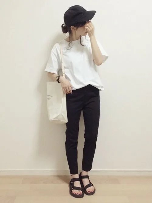 白色t恤怎么搭配 20款不重复白t恤穿搭