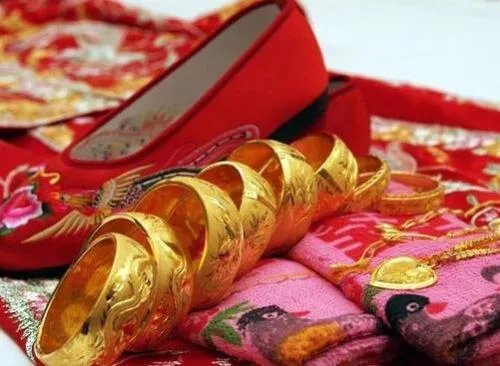 莆田华亭镇土豪嫁女，嫁妆达三千万！是不是太高调了？