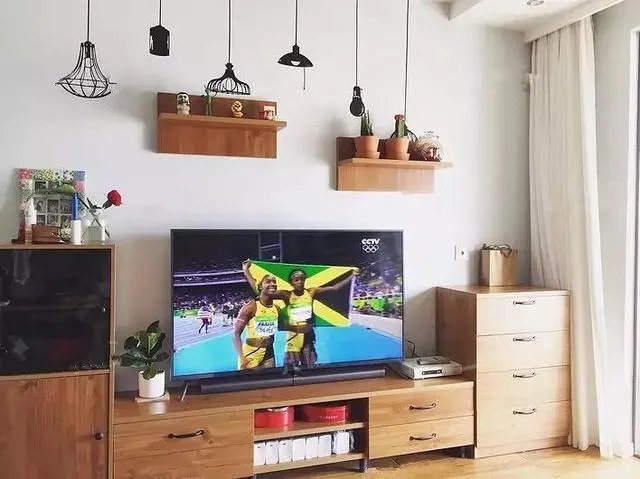 现代简约风格的电视背景墙！