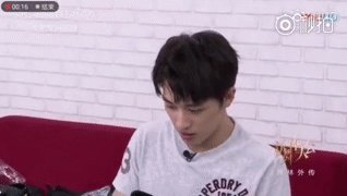 许魏洲护膝里有针,你怎样看待这件事?