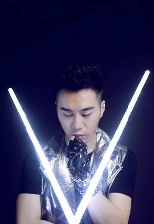 网络歌手乔洋的照片 盘点新生代音乐才子的作品有哪些