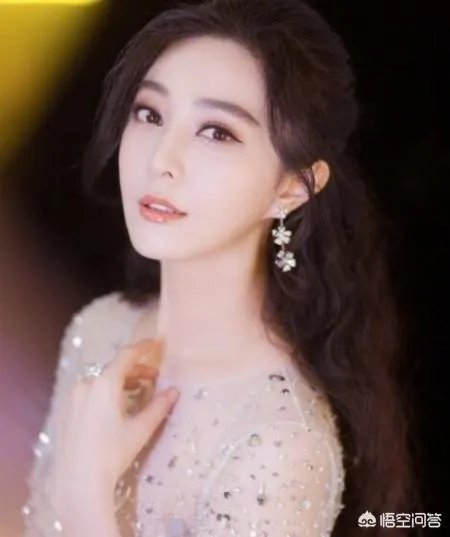 范冰冰的复古巴黎女郎封面，你觉得这样的范爷漂亮吗？