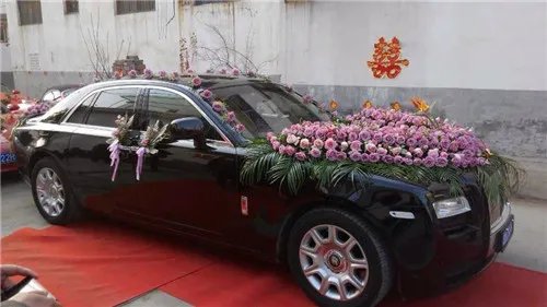 豪华婚车车队图片欣赏 婚车车队一般都用什么车