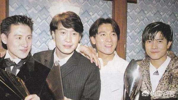 如何看待黎明在社交媒体大方宣布当爸喜讯之事?