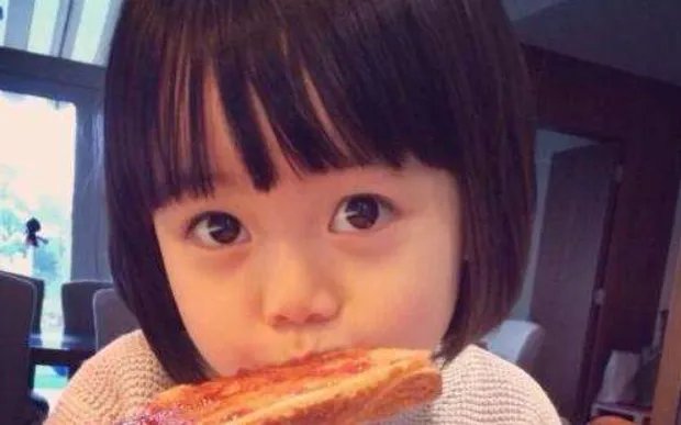 韩寒妻女近照曝光，他们是有多幸福？