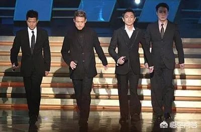 如何看待黎明在社交媒体大方宣布当爸喜讯之事?