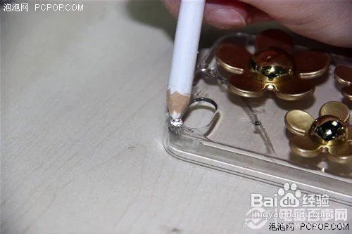 DIY手机壳贴钻教程