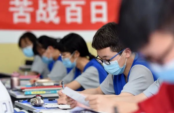 四川高考分数线2022年公布