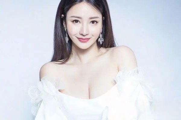 李成敏拍过r级吗？