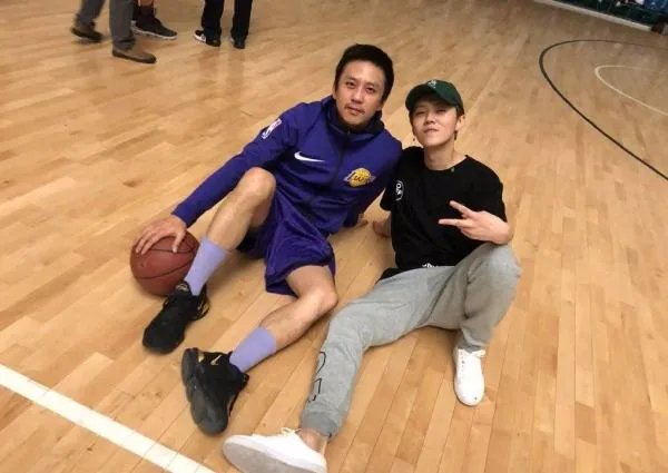 邓超在《奔跑吧，兄弟》中跟谁关系最好？