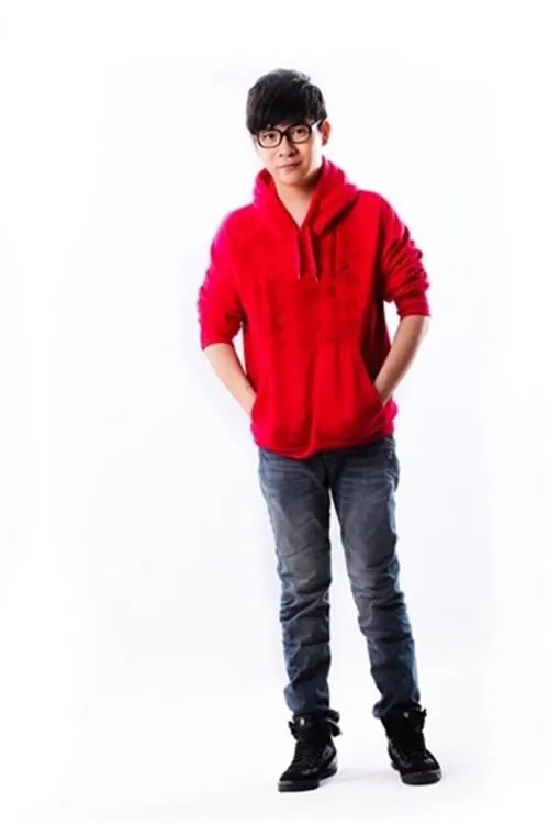 黄威尔的个人简介