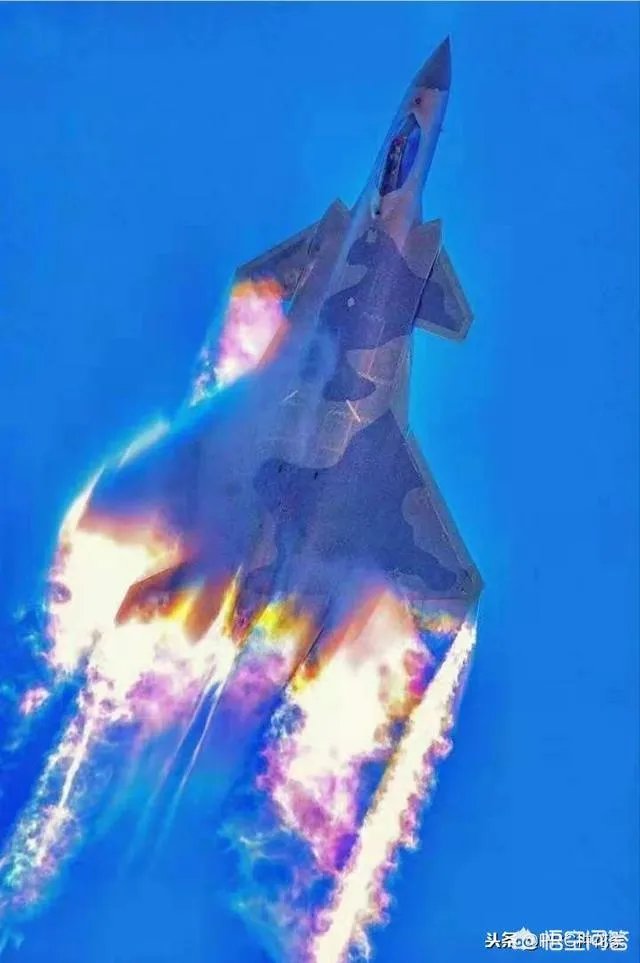 在现代技术条件下，美、俄飞行员还能驾驶五代机判逃吗？