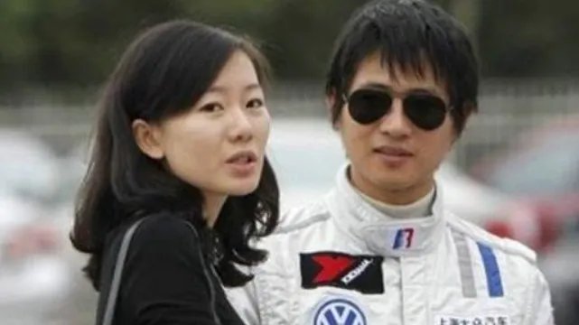 韩寒妻女近照曝光，他们是有多幸福？