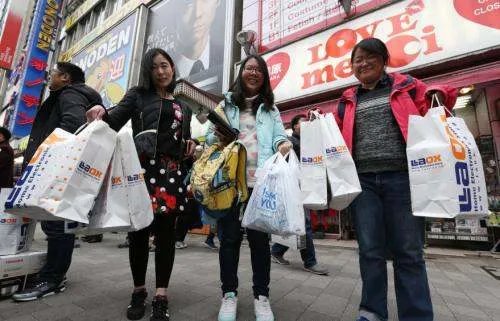 日本景点遭汉字涂鸦，还有哪些类似事件？