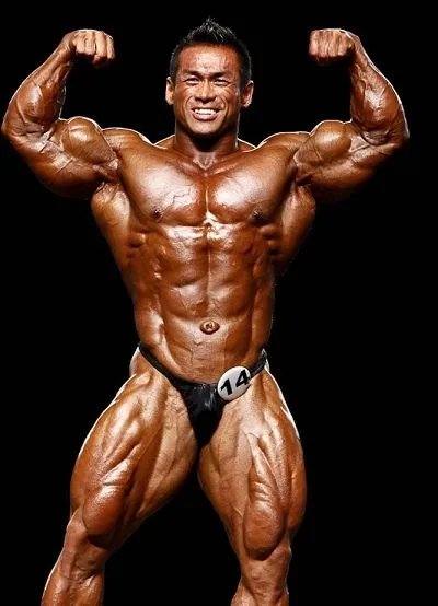 亚洲人能练成马库斯罗希尔的肌肉吗?要多久?