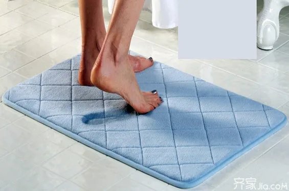 橡胶地垫厂家 橡胶跑道保养小技巧