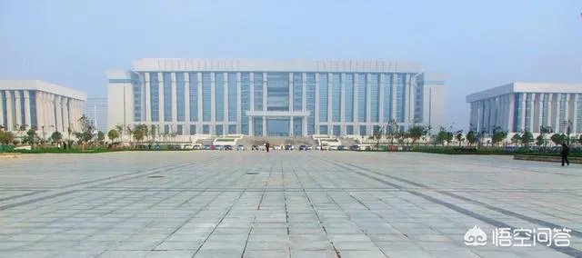 宛城区为什么房价比卧龙高