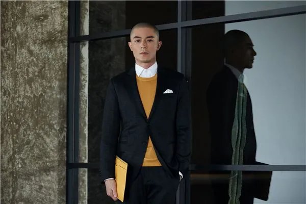 深夜牵手逛街，林心如霍建华的真实关系如何？