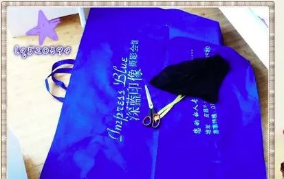 怎样用环保袋做衣服裙子图