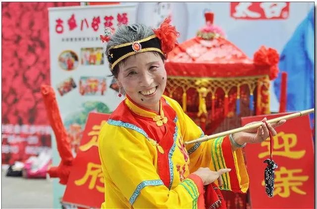 你们当地说媒成功都有啥谢媒礼？我说了一个假媒？