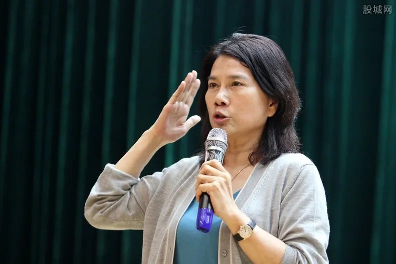 董明珠被发警示函 好闺蜜怒怼监管部门“不公”