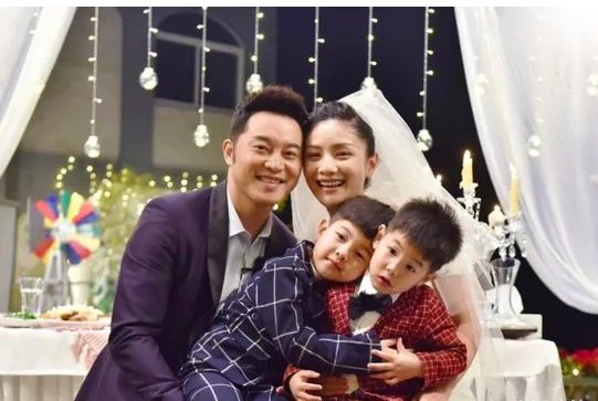 胡可和沙溢是怎么认识的？