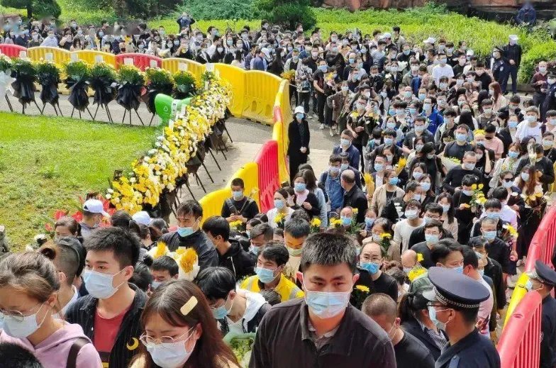 袁隆平院士遗体送别仪式上，哪些细节值得关注？