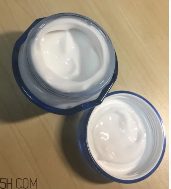 薇姿面霜为什么会搓泥？薇姿好用面霜推荐