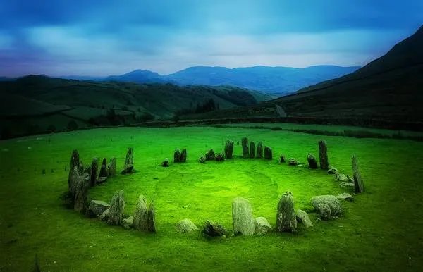 求一张壁纸，深度值得深入那张