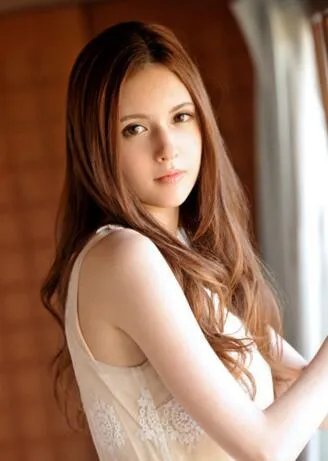 泷泽萝拉作品封面欣赏 清纯娇俏引得宅男喷鼻血