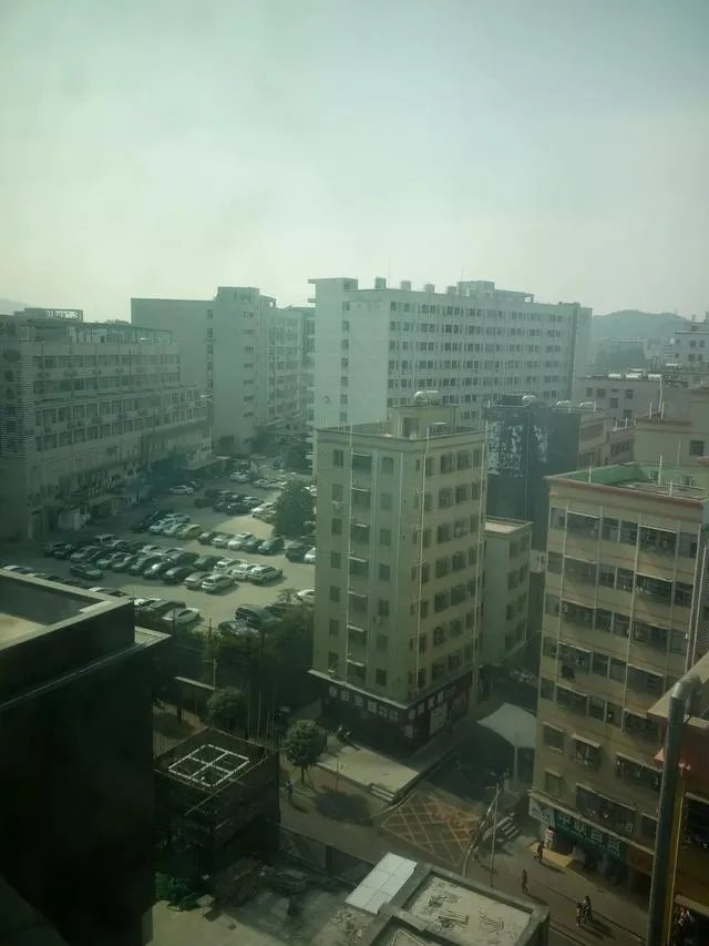 华为提前发年终奖，任正非说钱给多了，不是人才也变成人才，对此你怎么看？