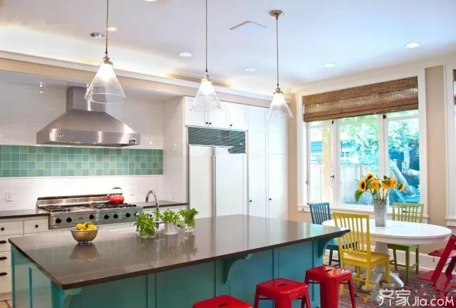 厨房装修攻略，五款时尚厨房案例